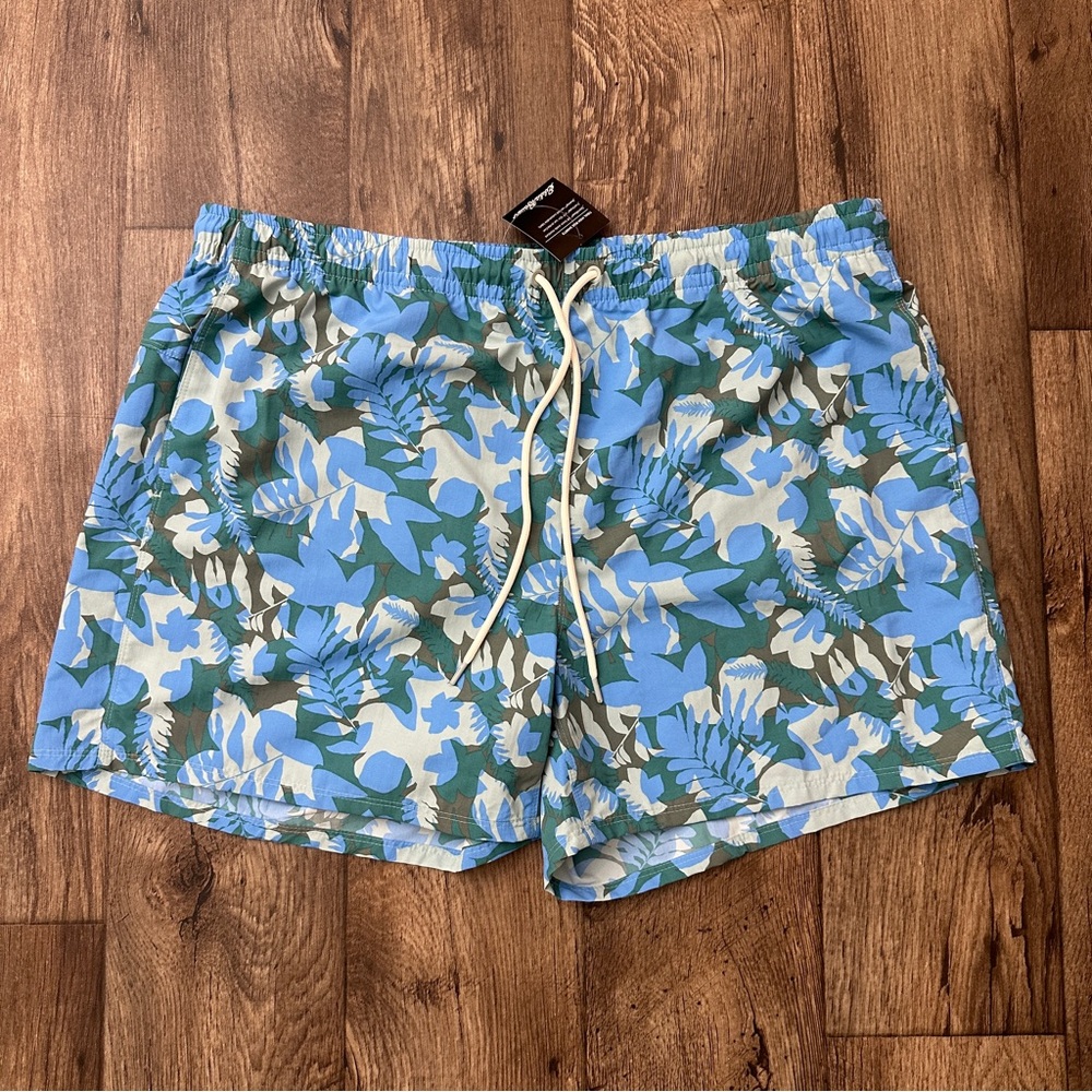 Eddie Bauer Nylon Shorts Women’s Size XL Tidal Floral Blue
